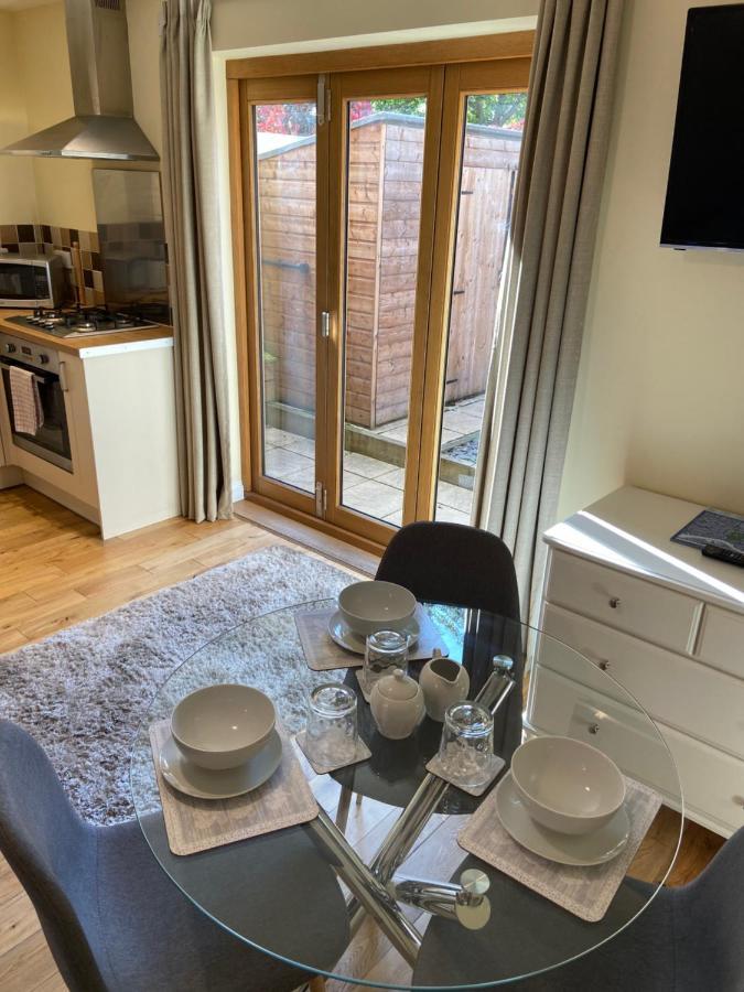 The Ashton Gate Mews 호텔 브리스틀 외부 사진