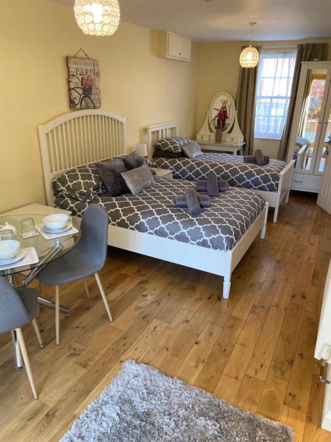 The Ashton Gate Mews 호텔 브리스틀 외부 사진